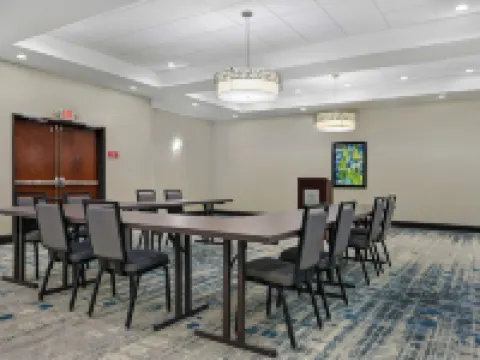 Four Points by Sheraton Birmingham Homewood Hotels in Homewood