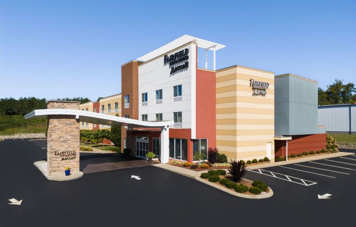 Fairfield Inn & Suites London