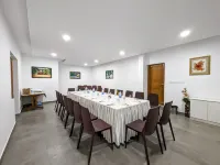 Once Upon the River, Aluva - Near Cochin International Airport Hotel di Alwaye