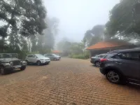 Flora Vythiri Resort - Parking
