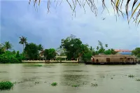 Triveny River Palace