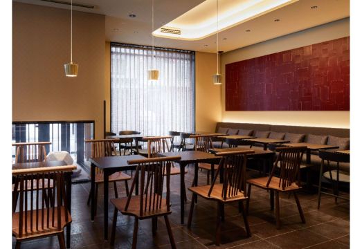 4. 아고라 교토 시..