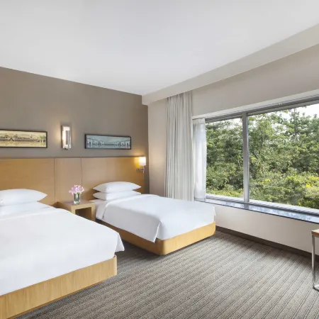 Hyatt Place Hyderabad Banjara Hills Отели рядом с достопримечательностью «Район Амеерпет»