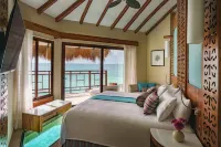 Hotel Palafitos Overwater Bungalows