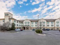 Studio 6 Corporate Extended Stay Chicago Lisle IL Hotels in DuPage County