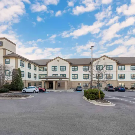 Studio 6 Corporate Extended Stay Chicago Lisle IL