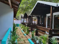 Sand Tent Beach House Hotels in Canacona