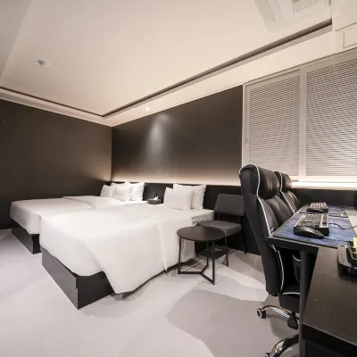 Wonju Panda Hotel Отели рядом с достопримечательностью «Университет Халла»