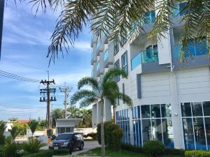 Grand blue condominium 701