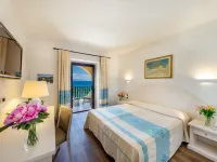 Hotel Dei Pini Hotels in Alghero