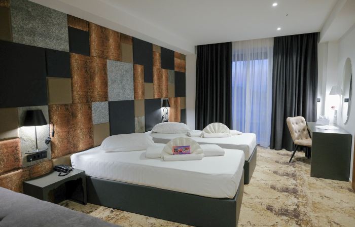 Hollywood Hotel