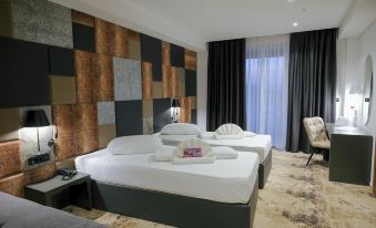 Hollywood Hotel