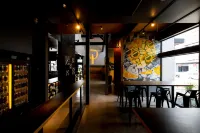 The Villa & Barrel Lounge - ที่มีบาร์