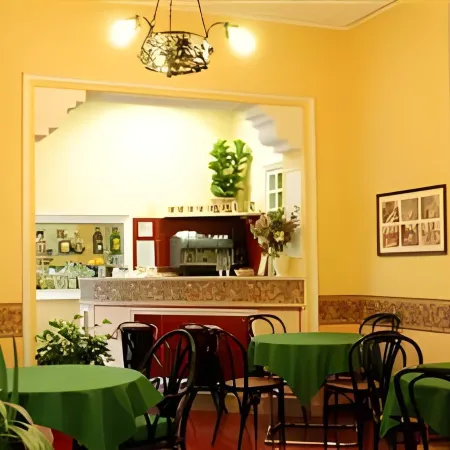 Hotel Iris Crillon