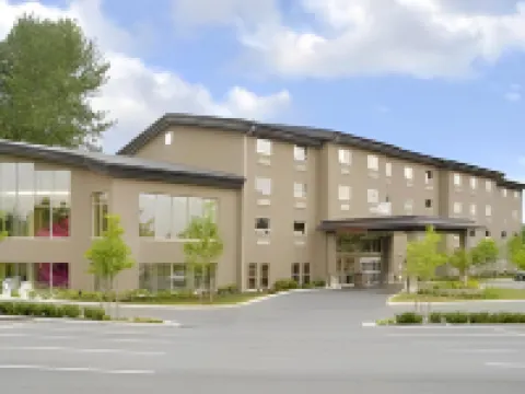 Comfort Inn & Suites Hotels in Langley Township