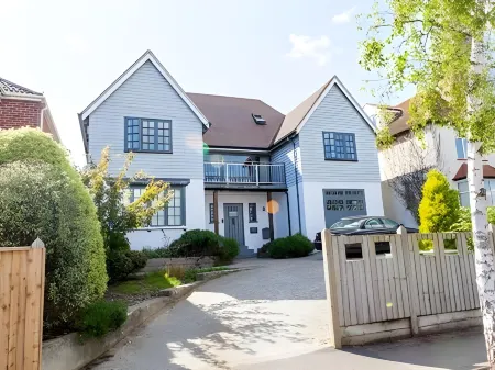 Birch House Bed & Breakfast