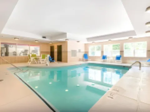 Holiday Inn Express & Suites LAGRANGE by IHG Hotels in La Grange