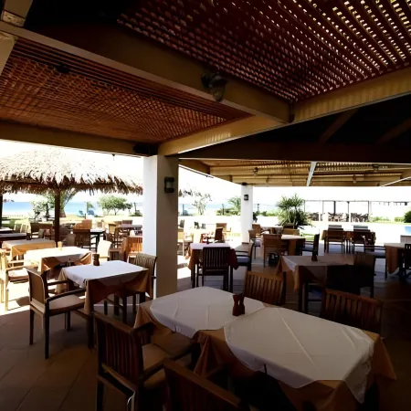 Plaza Beach Hotel