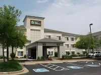 Extended Stay America Select Suites - St Louis - Airport - Central