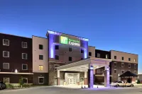 Holiday Inn Express FARGO SW - I-94 MEDICAL CENTER by IHG - Gym