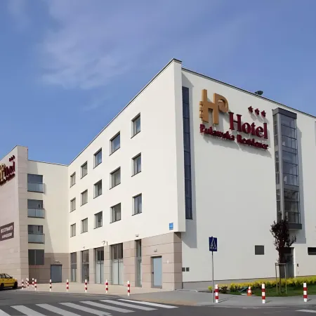 Arche Hotel Puławska Residence Отели рядом с достопримечательностью «Музей плакатов»