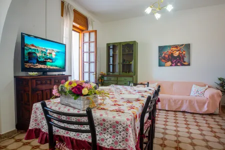 Casa Arianna, Apartment a Few Steps from the Sea Отели в г. Marina di Mancaversa