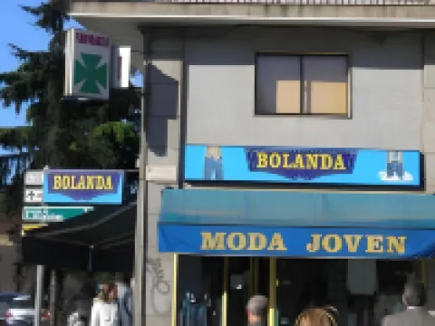 Hostal Mindanao Hotels near Roman Bridge of Salamanca