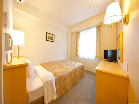 Hotel AZ Fukuoka Iizuka Ten Отели рядом со станцией JR Tento station