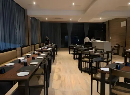 Hotel Padmawati Grand