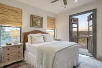 Sotol by AvantStay Direct River Access Views
