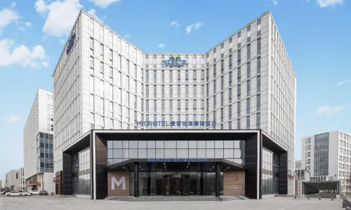 Wyndham Santiago Pettra