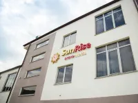 Sunrise Hotel ネブグのホテル