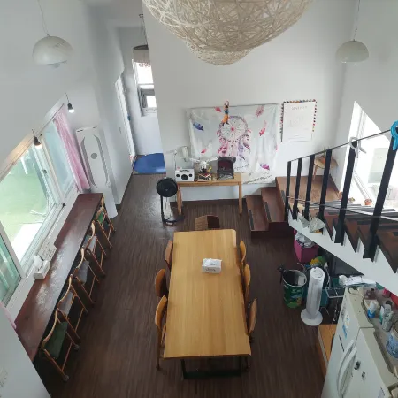 Warak Guesthouse Отели рядом с достопримечательностью «Пляж Сехва»