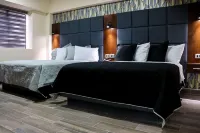 Hotel Mision 11 โรงแรมใน