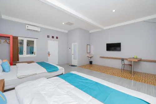 Sans WM Hotel Blitar