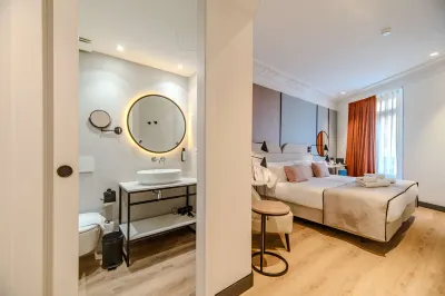Soho Boutique Turia Hotels near Mercado Colon