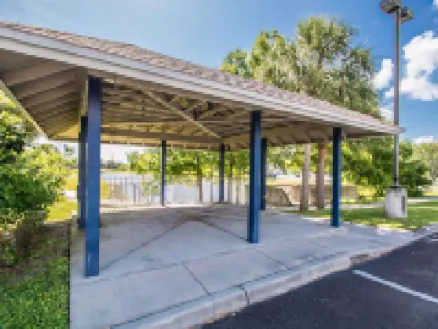 Suburban Studios Melbourne Airport Hotels in Brevard County