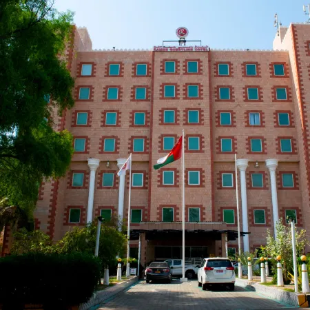 Ramee Guestline Hotel Отели рядом с достопримечательностью «Qantab Beach»