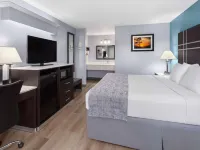 Baymont by Wyndham Brunswick GA Hotels in Dock Junction