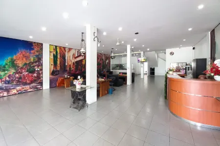 JOY GuestHouse Pekanbaru Mitra RedDoorz Отели в г. Labuh Baru Barat