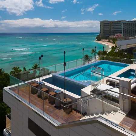 Espacio the Jewel of Waikiki