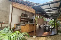 Intoy's Place Panglao near Beach