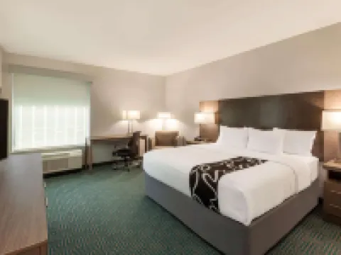 La Quinta by Wyndham Lafayette Oil Center Hotels in Lafayette