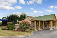 Days Inn by Wyndham Conover-Hickory