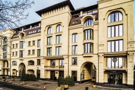 Bernardazzi Grand Hotel Отели в г. Кишинев