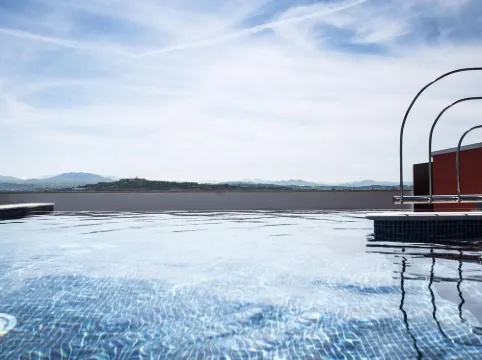 โรงแรมแอร์บาโวลโย