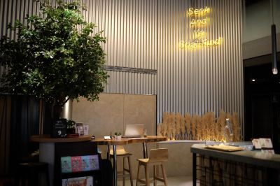 フロントデスク ボウティ シティ カプセル インの写真