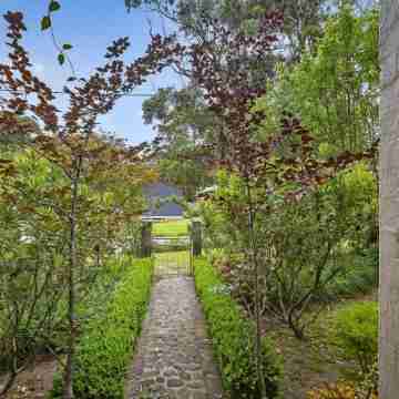 Gunyha Hotel Exterior