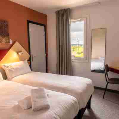 Greet Hotel Montbeliard Rooms