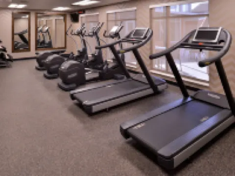 Residence Inn East Lansing 奧克莫斯酒店